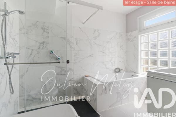 Maison à vendre 10 pièces 201 m² Fesches-le-Châtel