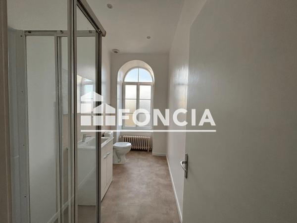 Location Studio 24.32 m² - LGT 7 - 1ER ETAGE Flers 61100