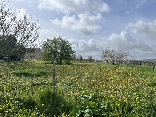 Germignac (17520) 

Terrain à bâtir de 2249m² à acheter à Germignac (17)