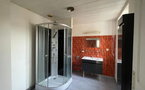 Appartement à vendre    6 pièces • 167,47 m2 Fraize