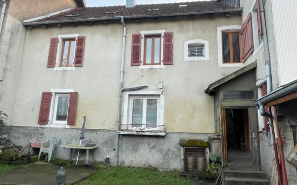 Appartement à vendre    6 pièces • 167,47 m2 Fraize