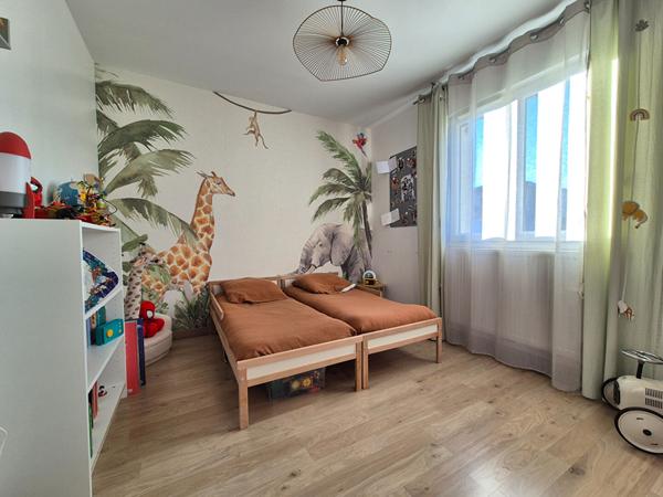 Maison à vendre à Saint Etienne du Bois - 5 pièces, 4 chambres