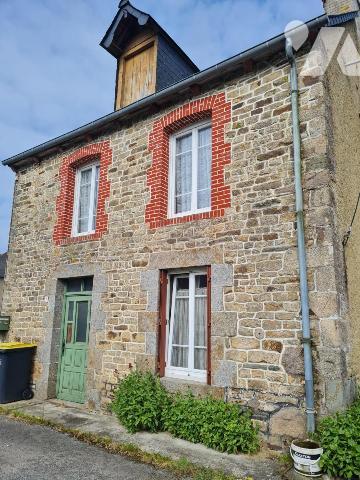 À Vendre à Plumieux Maison de bourg à rénover 