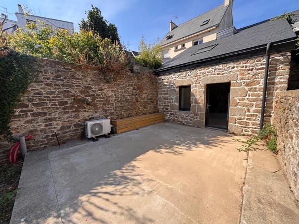 LORIENT : Maison en pierre rénovée avec jardin
