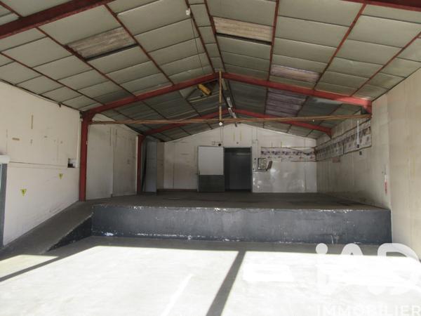 Immeuble à vendre 900 m² Saint-Amand-sur-Sèvre