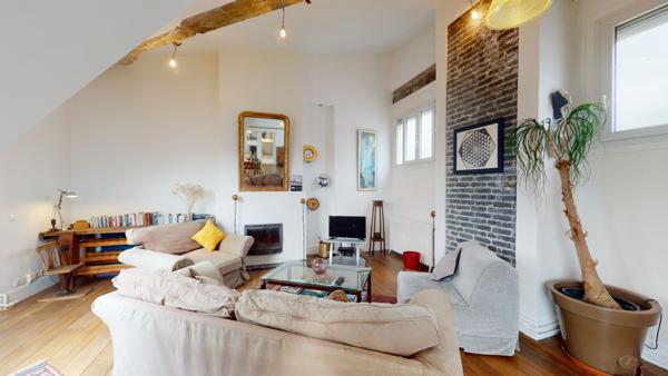 Grand appartement en dernier étage