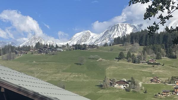 Combloux (74920) Combloux, chalet face au Mont-Blanc