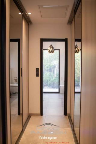 BREUILLET - SUPERBE MAISON MODERNE AVEC PISCINE