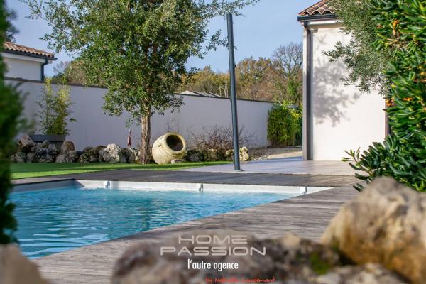 BREUILLET - SUPERBE MAISON MODERNE AVEC PISCINE