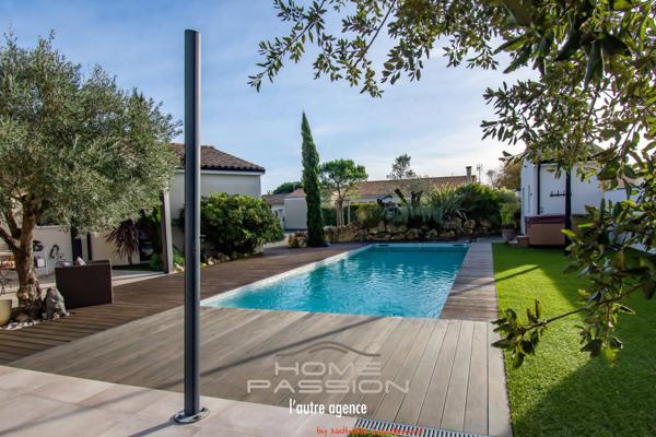 BREUILLET - SUPERBE MAISON MODERNE AVEC PISCINE