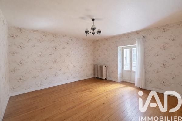 Maison à vendre 5 pièces 270 m² Courçon
