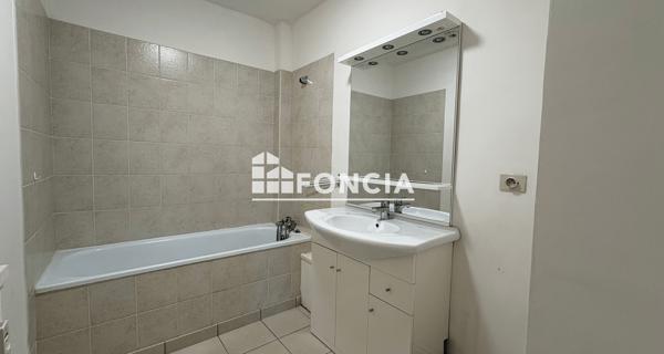 Location Appartement 3 pièces 63.97 m² - Cavaillon 84300