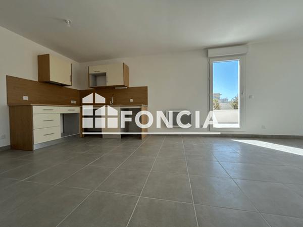 Location Appartement 3 pièces 70.55 m² - Port Saint Louis Du Rhone 13230