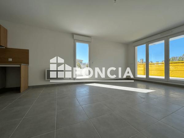 Location Appartement 3 pièces 70.55 m² - Port Saint Louis Du Rhone 13230