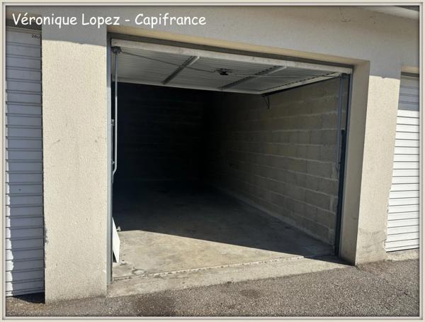 AGEN, appartement T2 avec terrasse, garage individuel et piscine commune