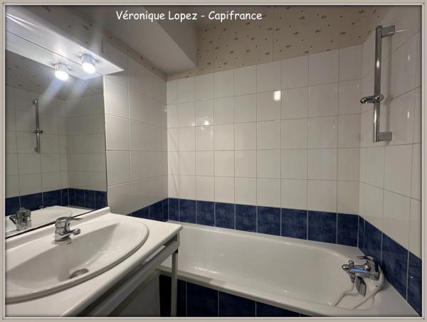 AGEN, appartement T2 avec terrasse, garage individuel et piscine commune