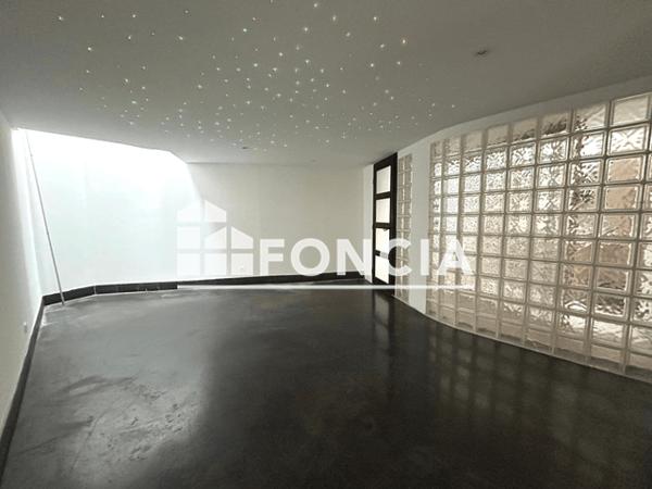 Location Appartement 4 pièces 148.86 m² - Lille 59000