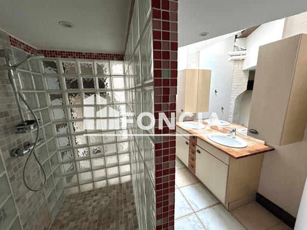 Location Appartement 4 pièces 148.86 m² - Lille 59000