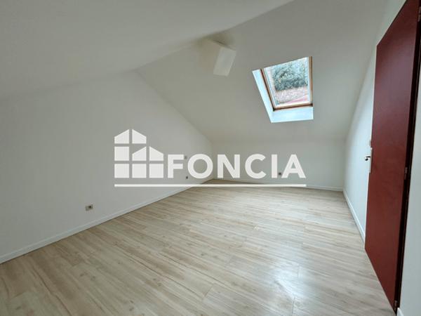 Location Appartement 4 pièces 148.86 m² - Lille 59000