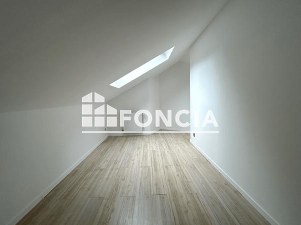 Location Appartement 4 pièces 148.86 m² - Lille 59000