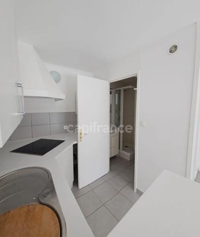Appartement à vendre 3 pièces avec terrasse et parking Bormes les Mimosas (83)