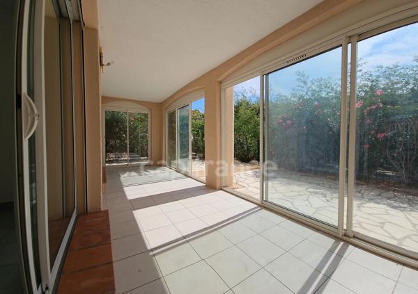 Appartement à vendre 3 pièces avec terrasse et parking Bormes les Mimosas (83)