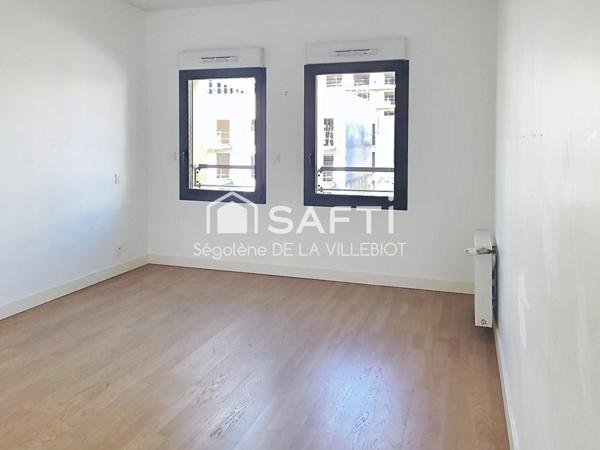 Appartement en duplex au dernier étage avec terrasse de 35 m²