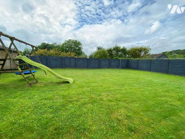 BERLES-MONCHEL - Jolie maison individuelle type longère, en pierres blanches