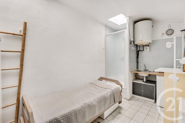 à vendre  1 pièce - 9 m 2   PARIS  - 75016