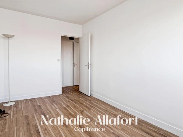 MONTROUGE Métro – 2 pièces, dernier étage, balcon, parking et cave