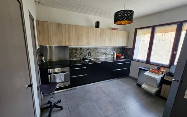 Maison à vendre    4 pièces • 135 m2 Voiron