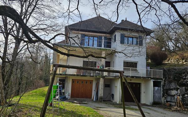 Maison à vendre    4 pièces • 135 m2 Voiron