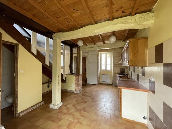 Mauvezin (32120) Exclusivité : Maison de village de 106m2, T4 + bureau, jardin, garage