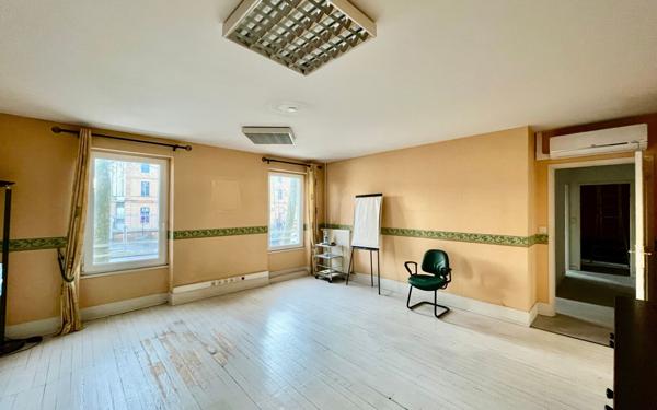 Appartement à vendre    3 pièces • 163 m2 Castres