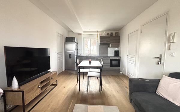 Appartement à louer    2 pièces • 33,80 m2 Moulins-le-Carbonnel