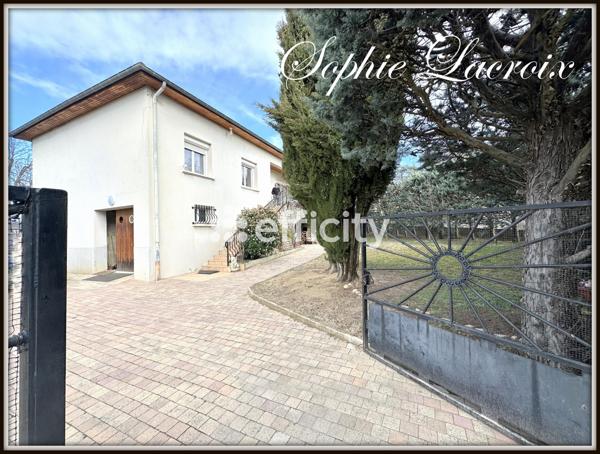 Maison 6 pièces - 133 m² Exclusivité efficity