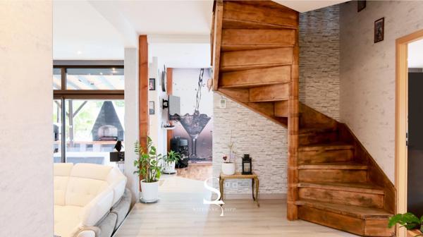 À VENDRE - Maison familiale avec véranda, piscine, à 20 min de Strasbourg