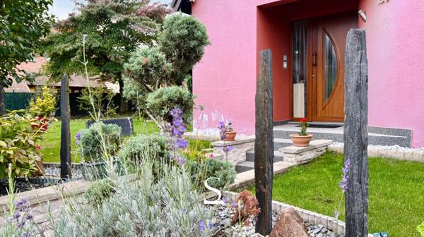 À VENDRE - Maison familiale avec véranda, piscine, à 20 min de Strasbourg