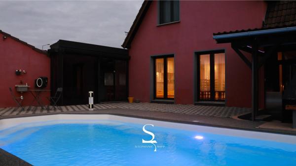 À VENDRE - Maison familiale avec véranda, piscine, à 20 min de Strasbourg