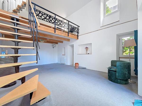 Maison de village rénovée avec terrasse tropézienne et vue dégagée – Hameau de Nissergues (Bédarieux)