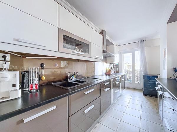 Appartement 82m² Chatou centre à 7 min à pied RER
