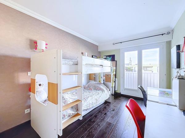 Appartement 82m² Chatou centre à 7 min à pied RER