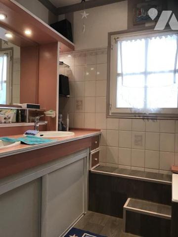 NOIRMOUTIER CENTRE MAISON EN BON ETAT AVEC 4 CHAMBRES