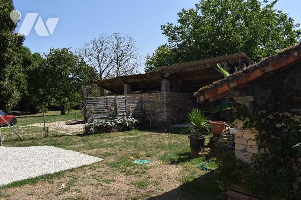 ENSEMBLE IMMOBILIER LES ADJOTS