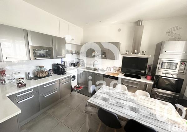 Appartement 4 pièces de 105 m² à Nîmes (30000)