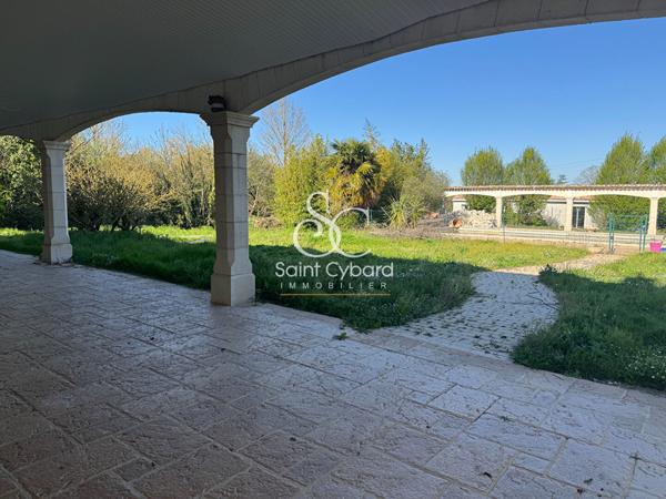 Roullet St Estèphe – Maison très belles prestations – Beaux volumes