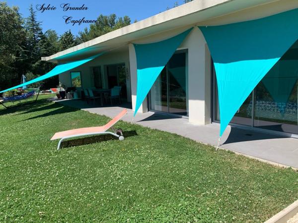 Dpt Bouches du Rhône (13), à vendre VERNEGUES maison P5 de 180 m² - Terrain de 1 300,00 m² - Plain pied