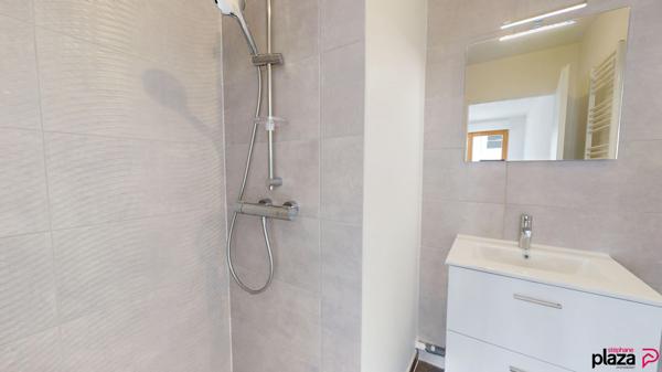 Appartement 4 pièces 80.03 m2