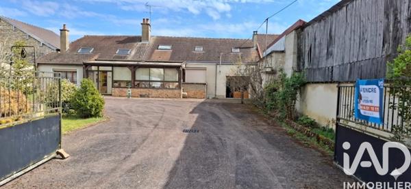 Maison à vendre 8 pièces 210,71 m² Ville-sur-Arce