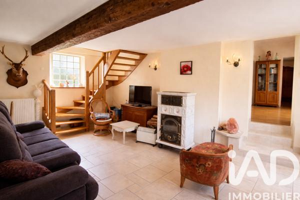 Maison à vendre 8 pièces 210,71 m² Ville-sur-Arce